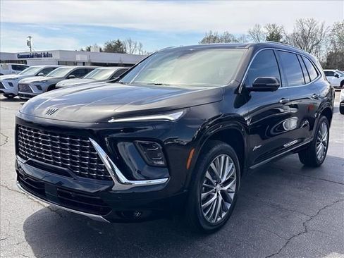 New 2026 Buick Enclave Avenir w/ Super Cruise Package FWD image 5