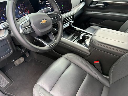 Used 2025 Chevrolet Tahoe LT AWD/4WD image 10