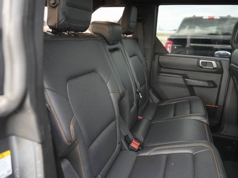 Used 2024 Ford Bronco Badlands image 16