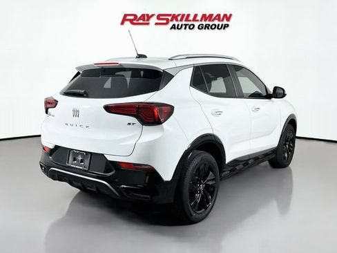 Used 2024 Buick Encore GX Sport Touring AWD/4WD image 7