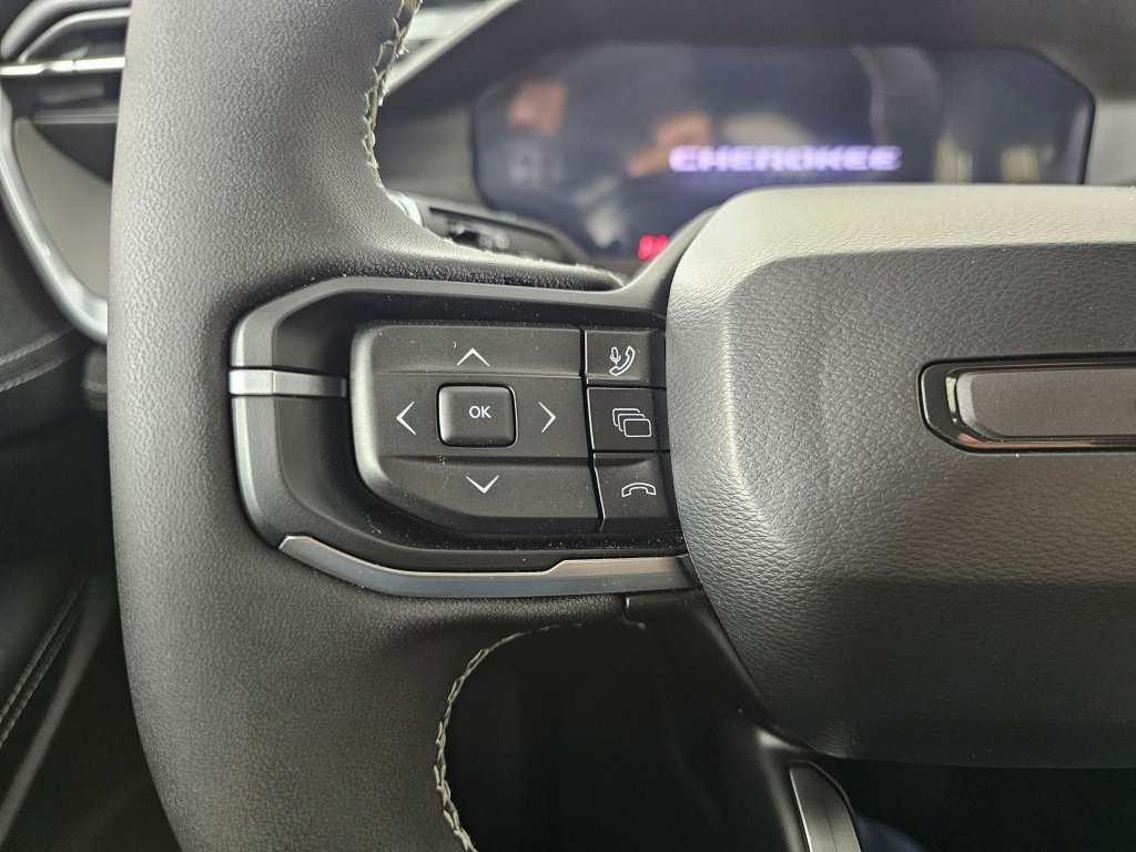 New 2026 Jeep Cherokee Laredo AWD/4WD image 24