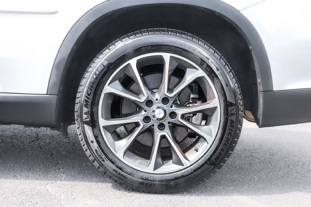 Used 2015 BMW X5 xDrive50i AWD/4WD image 19