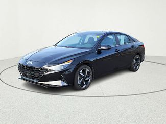 Used 2023 Hyundai Elantra Limited video 2