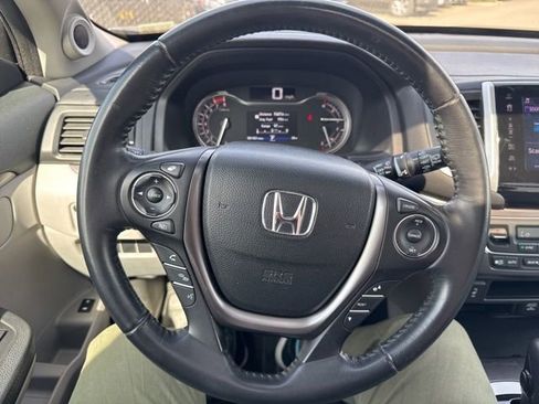 Used 2018 Honda Pilot EX-L image 18