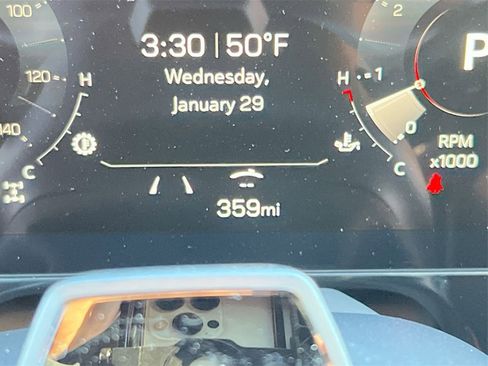 Used 2025 GMC Yukon XL AT4 Ultimate image 12