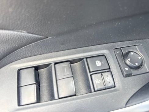 Used 2021 Toyota RAV4 XLE w/ Convenience Package AWD/4WD image 22