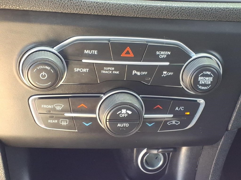 Used 2023 Dodge Charger SXT AWD/4WD image 22