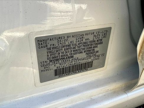 Used 2022 Nissan Versa SV image 17