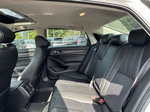 Used 2021 Honda Accord Touring image 9