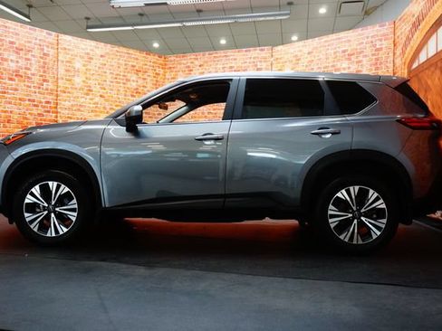 Certified 2023 Nissan Rogue SV AWD/4WD image 4
