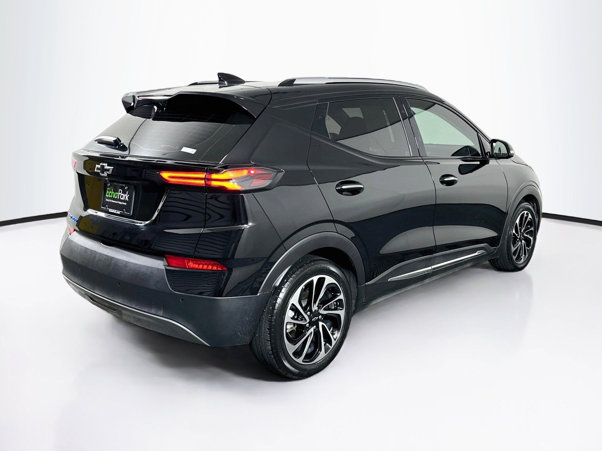 Used 2023 Chevrolet Bolt EUV Premier FWD image 9