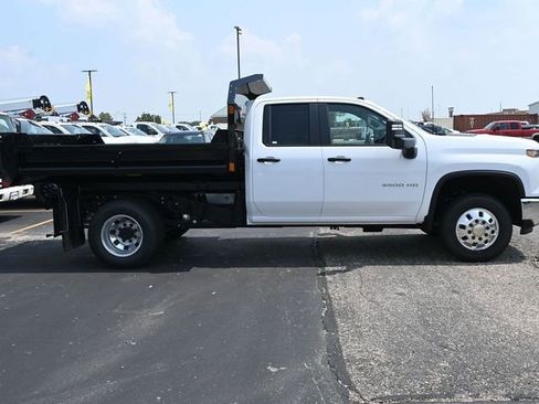 New 2025 Chevrolet Silverado 3500 W/T w/ WT Convenience Package AWD/4WD image 4