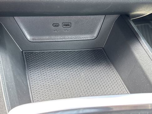 New 2026 Chevrolet Equinox LT w/ Safety and Technology Package FWD image 28