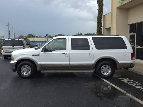 Used 2002 Ford Excursion Limited RWD image 9