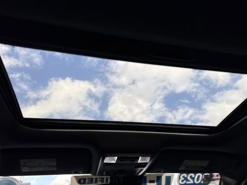 Used 2023 Toyota Tacoma TRD Off-Road w/ TRD Premium Off Road Package image 14