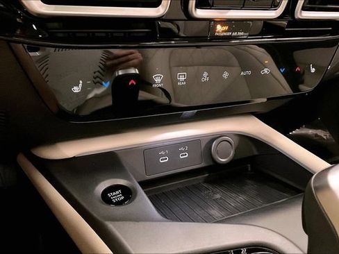 New 2026 Nissan Sentra SL w/ Floor Mat Package FWD image 28