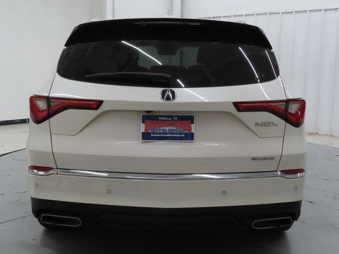 Used 2023 Acura MDX SH-AWD w/ Advance Package image 4