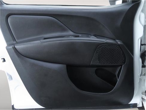 Used 2018 RAM ProMaster City Tradesman image 8