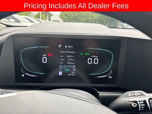 Used 2023 Kia Niro LX FWD image 7