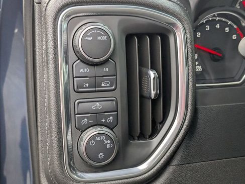 Used 2022 Chevrolet Silverado 1500 LT image 38