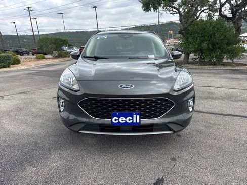 Used 2020 Ford Escape SEL image 2