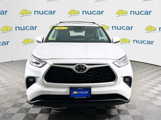 Used 2023 Toyota Highlander XLE video 2