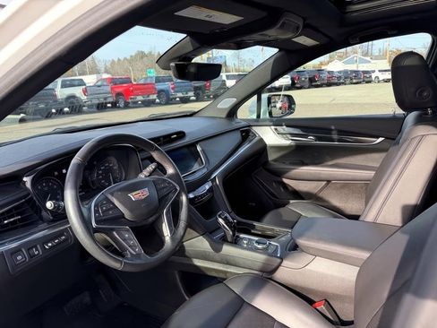Certified 2023 Cadillac XT5 Premium Luxury w/ Technology Package image 15