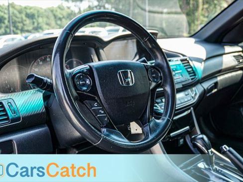 Used 2017 Honda Accord Sport image 20
