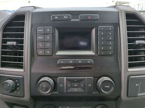 Used 2021 Ford F550 4x4 Regular Cab Super Duty image 21