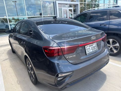 Certified 2021 Kia Forte LXS FWD image 6