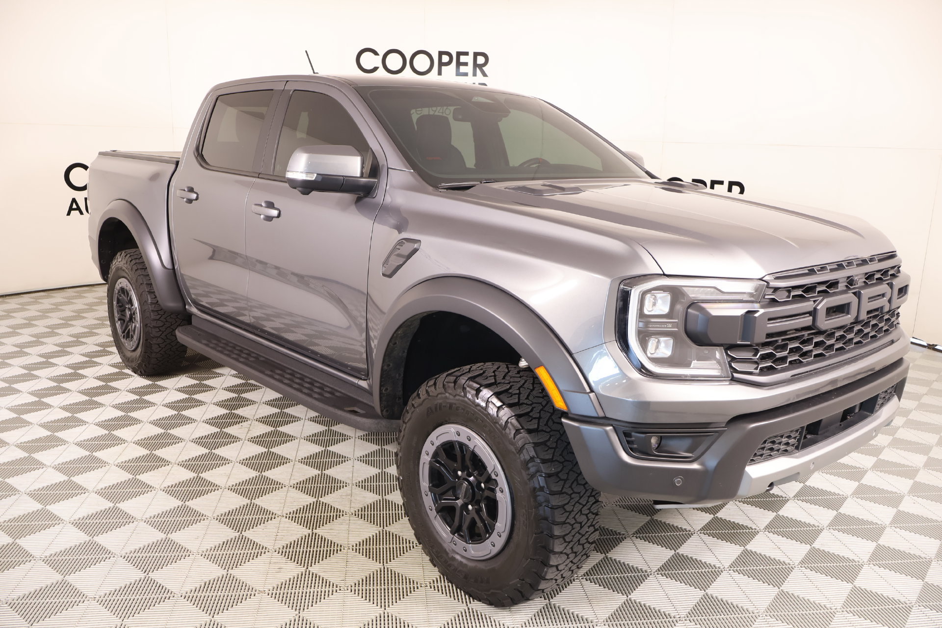 Used 2025 Ford Ranger Raptor AWD/4WD image 1