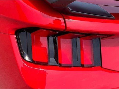Used 2025 Ford Mustang Dark Horse w/ Dark Horse Handlin Package RWD image 23