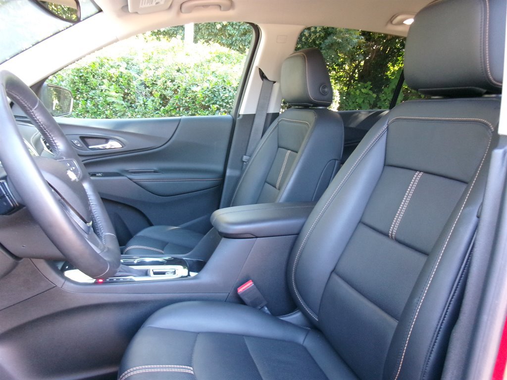 Used 2022 Chevrolet Equinox Premier FWD image 13