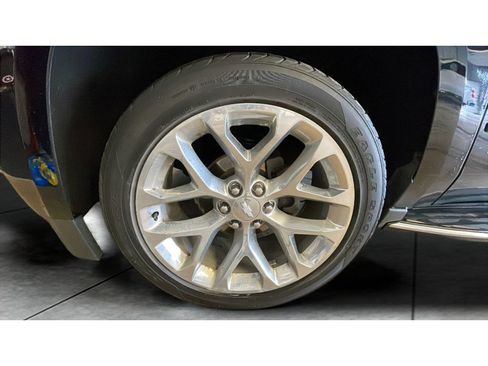 Used 2019 Chevrolet Tahoe Premier AWD/4WD image 22