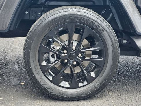 Used 2021 Jeep Gladiator Overland AWD/4WD image 28