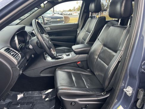 Used 2019 Jeep Grand Cherokee Limited w/ Luxury Group II image 13