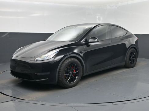 Used 2020 Tesla Model Y Performance image 9