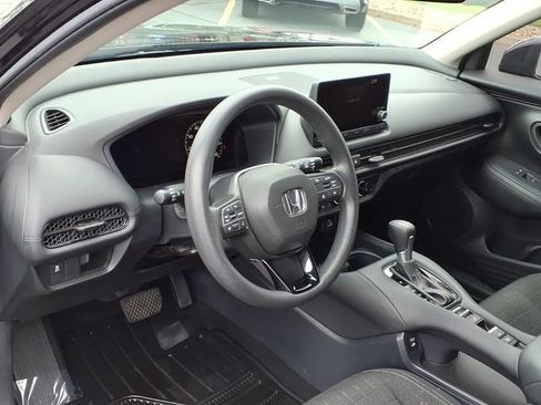 Certified 2024 Honda HR-V LX image 5