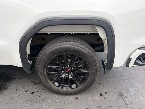 Used 2023 GMC Sierra 1500 Pro w/ Graphite Edition AWD/4WD image 4