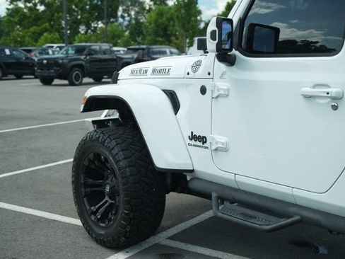 Used 2021 Jeep Gladiator Overland AWD/4WD image 40