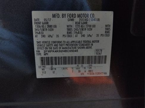 Used 2017 Ford Edge Titanium w/ Technology Package AWD/4WD image 33