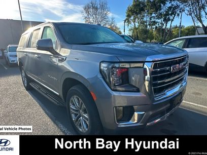 Used 2022 GMC Yukon XL SLT w/ SLT Premium Package