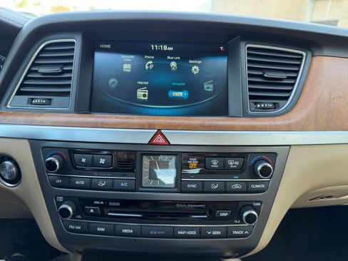 Used 2015 Hyundai Genesis 3.8 w/ Option Group 04 image 28