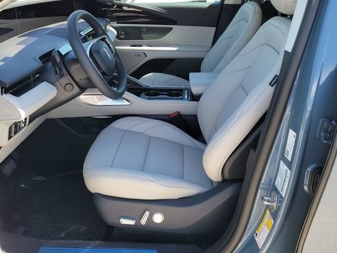 New 2026 Lincoln Nautilus Premier w/ Equipment Group 102A AWD/4WD image 6