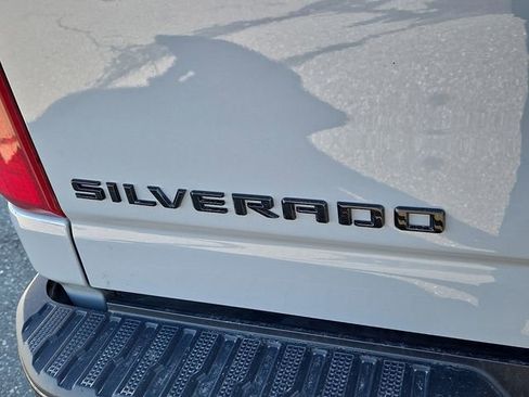 Used 2024 Chevrolet Silverado 2500 Custom w/ Custom Value Package image 30