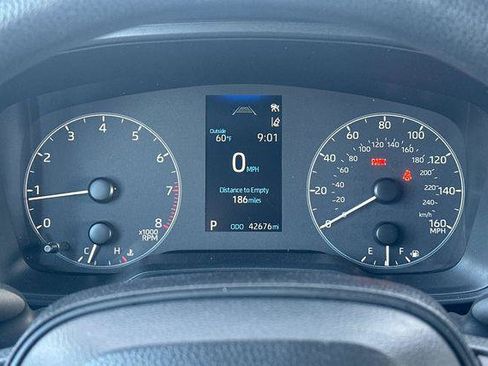 Certified 2024 Toyota Corolla LE image 28