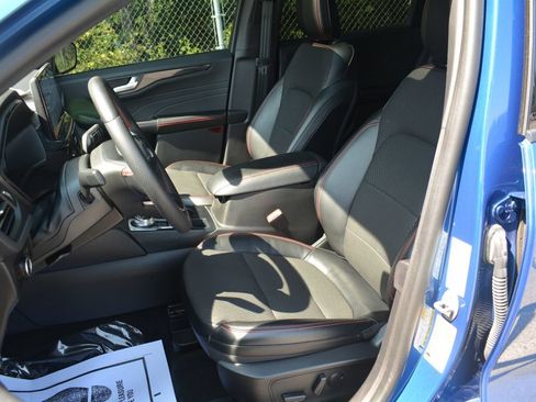 Used 2023 Ford Escape ST-Line Select w/ Tech Pack #2 AWD/4WD image 11