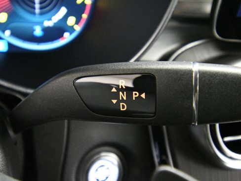Used 2022 Mercedes-Benz GLC 300 4MATIC image 18