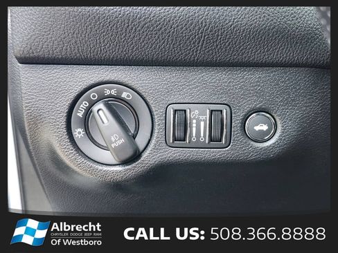 Used 2021 Dodge Challenger R/T Scat Pack RWD image 19