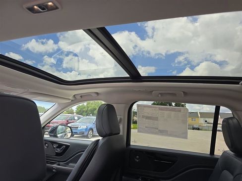 New 2025 Lincoln Aviator 2WD w/ Equipment Group 101A image 28